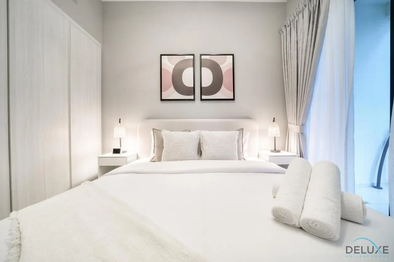 Exclusive Offer Delightful 1Br With Pool Views By Deluxe Holiday Homes Dubai United Arab Emirates