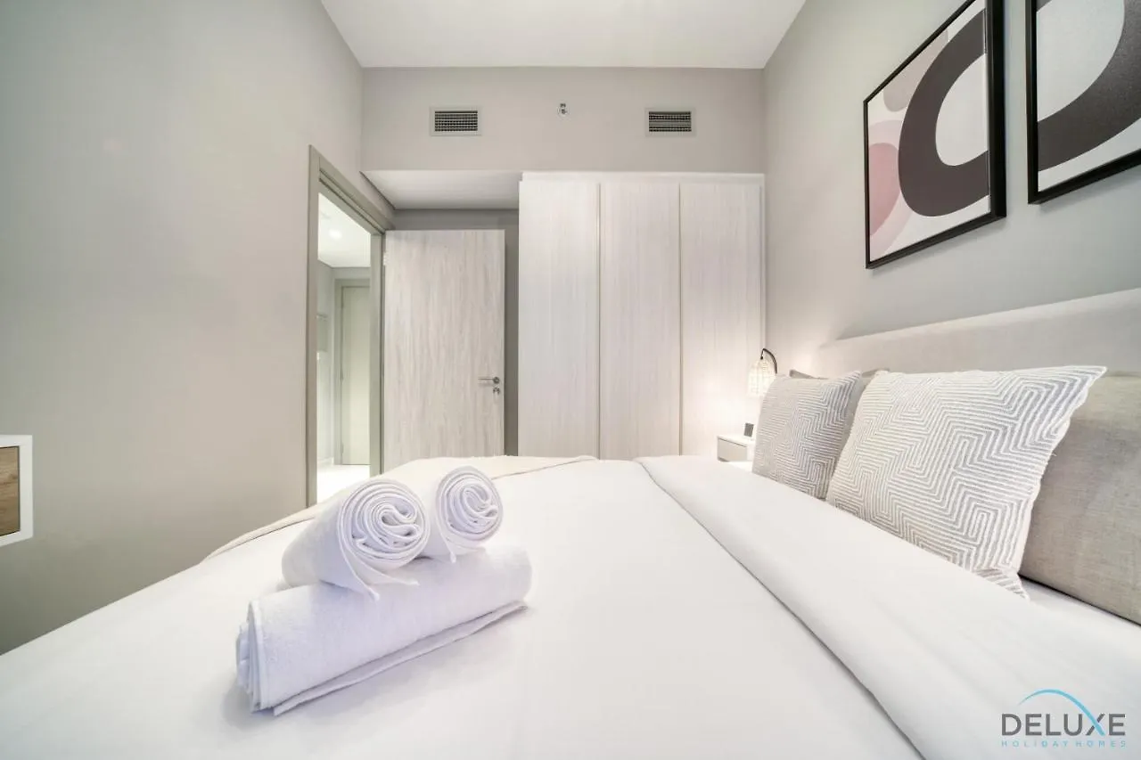 Exclusive Offer Delightful 1Br With Pool Views By Deluxe Holiday Homes Dubai